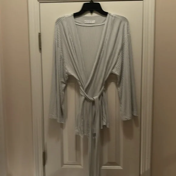 Lake Pajama Kimona pajama top - Picture 1 of 3